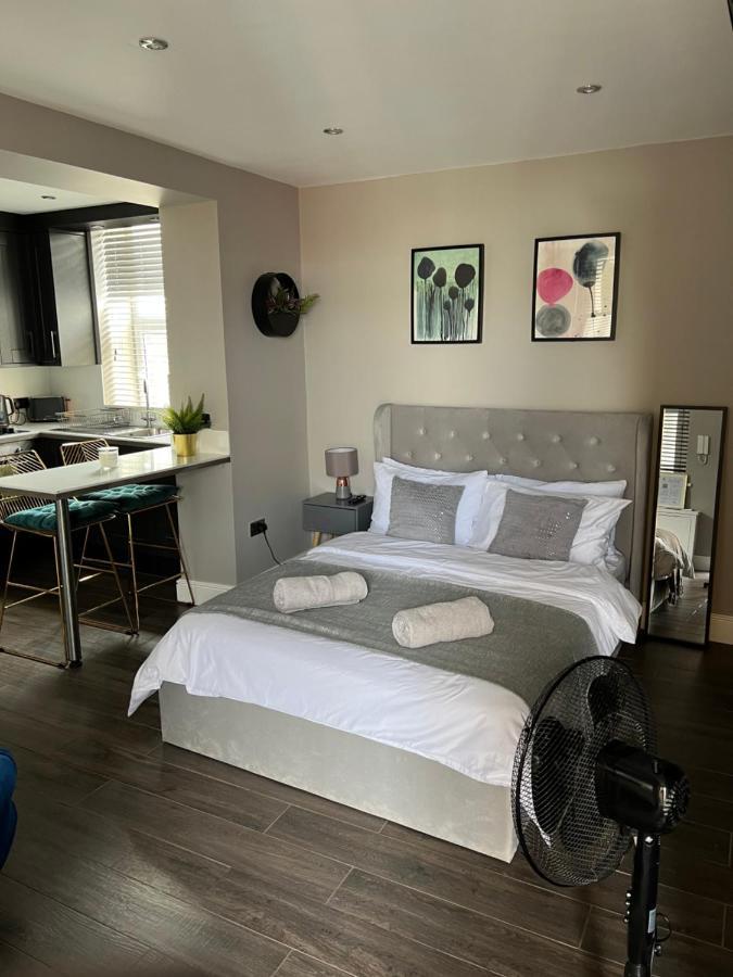Peaceful & Stylish Brighton Studio Apartment ภายนอก รูปภาพ