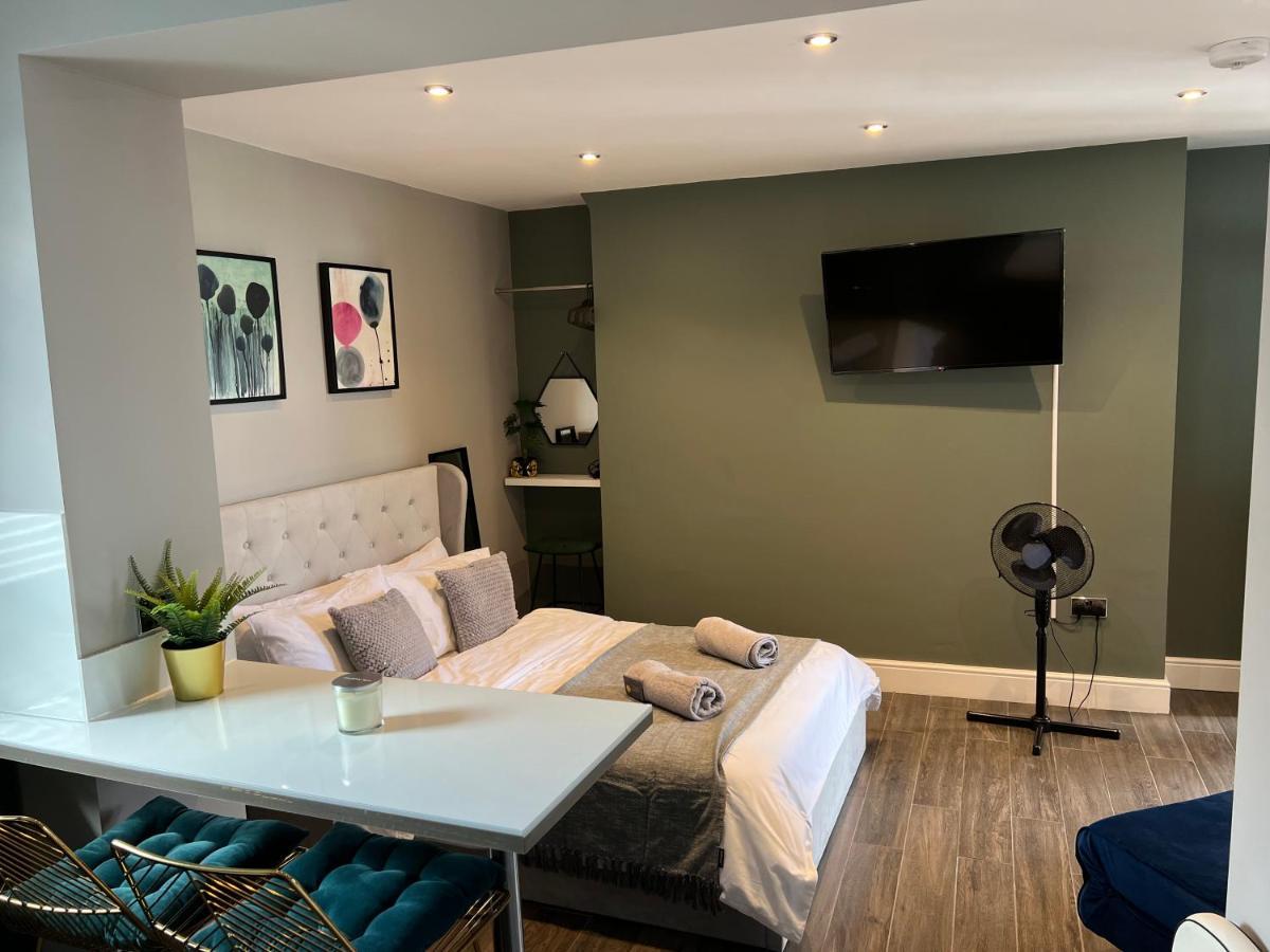 Peaceful & Stylish Brighton Studio Apartment ภายนอก รูปภาพ